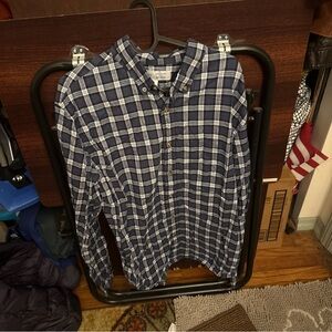 Old Navy Men's Navy and White Plaid Shirt